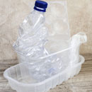 déchets d'emballages plastiques PET translucides